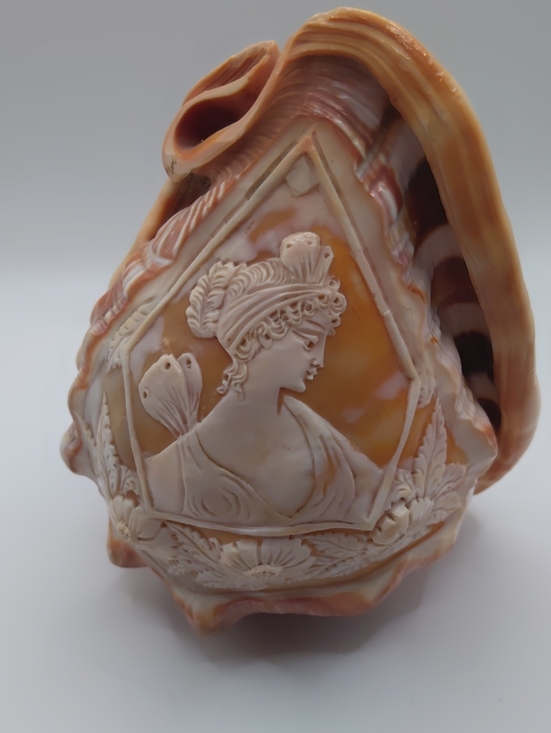 M Made In Italy Accessories - Italy Hand Carved Cameo Lamp Shade.. Napoli ..